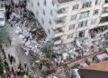 İstanbul'da 7 katlı binanın ilk 3 katı çöktü: Enkaz altında kalanlar var 16 İstanbul’da 7 katlı binanın ilk 3 katı çöktü: Enkaz altında kalanlar var