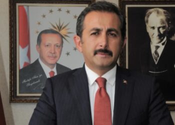 Fon soruşturmasında eski Bakan Yardımcısı Aksu tutuklandı 4 Fon soruşturmasında eski Bakan Yardımcısı Aksu tutuklandı