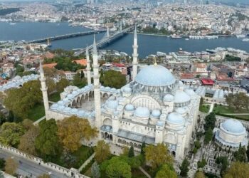 Süleymaniye Camisi'nin bilinmeyen detayları restorasyonlarla açığa çıktı 2 Süleymaniye Camisi’nin bilinmeyen detayları restorasyonlarla açığa çıktı